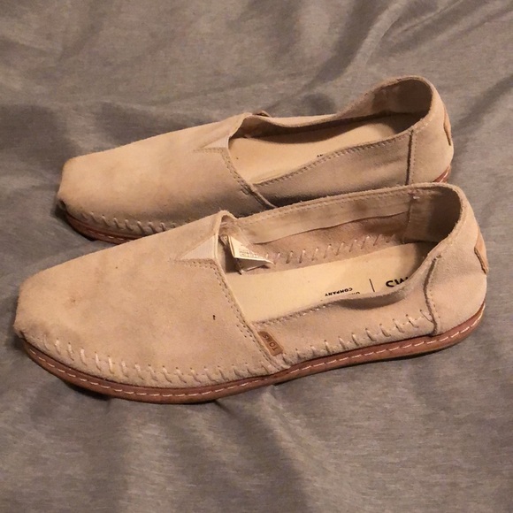 Toms - Picture 2 of 4